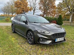 Ford Focus Turnier 2.0 EcoBlue Start-Stopp-System ST-LINE