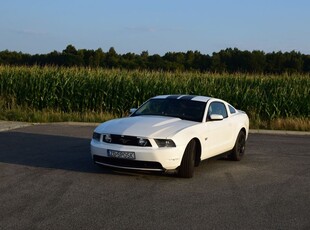 Ford Mustang 4.6 V8 GT Premium