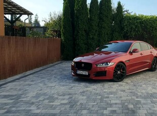 Jaguar XE 2.0 D R-Sport