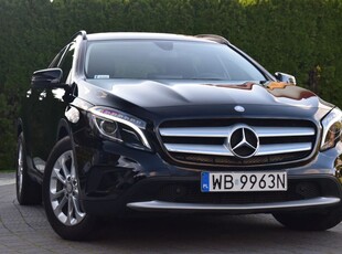 Mercedes-Benz GLA 180 7G-DCT Style