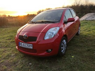 Toyota Yaris 1.3 VVT-i Sol