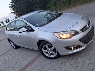 Używany Opel Astra 2012