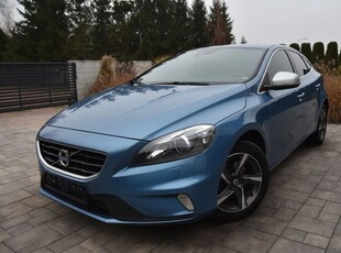 Volvo V40 D2 Drive-E SCR R-Design Momentum