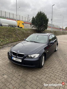 BMW E90 2.0 benzyna, monacco blue