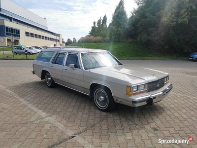 Crown Victoria Country Squire 5.0 EFI