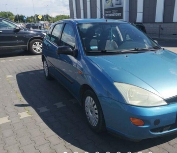 Ford Focus 1.8 b+g 1999r.