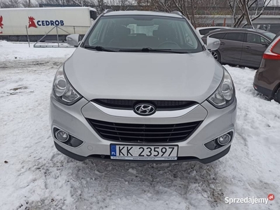 Hyundai ix35 blue