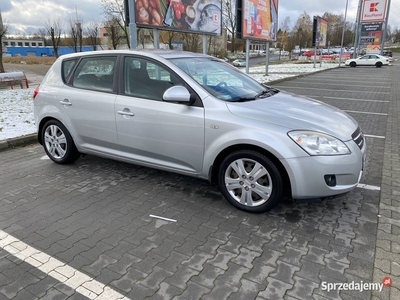 Kia ceed 2007 hatchback 1.4