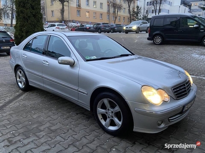 Mercedes c200 kompresor 2005 lift awangardę idealny stan