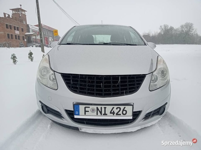Opel Corsa D Essentia 1 0 Benzyna 5-Drzwi Klimatyzacj