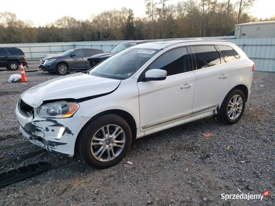 2016 VOLVO XC60 T5 PREMIER