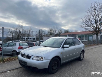 Audi A3 silnik skrzynia alternator na części zderzak drzwi