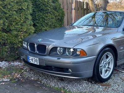 BMW 540i