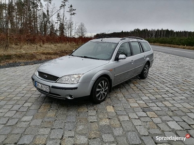Ford Mondeo 2.0 benzyna 145KM