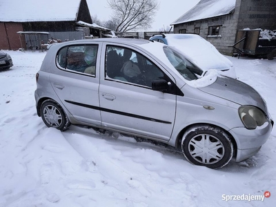 Toyota Yaris 1,0 2002r