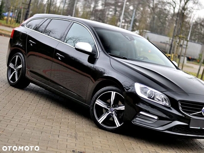 Volvo V60 T4 Drive-E R-Design Momentum