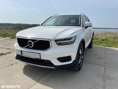 Volvo XC 40 T5 AWD Momentum