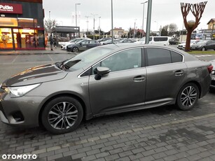 Używany Toyota Avensis 2016