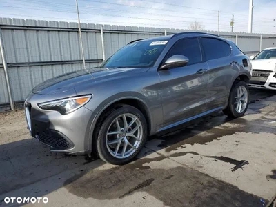 Alfa Romeo Stelvio 2.0 Turbo 16V AT8-Q4 Ti