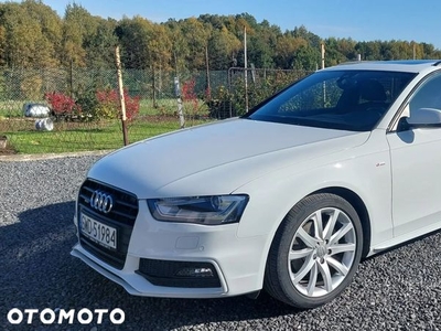 Audi A4 Avant 2.0 TDI DPF quattro S line Sportpaket