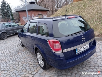 Auto w ciągłej eksploatacji model z 2009 r