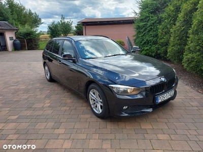 BMW Seria 3 316d Touring Sport Line