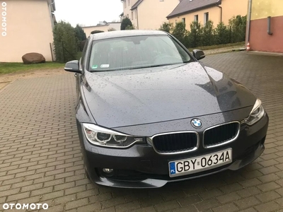 BMW Seria 3 318d