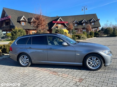 BMW Seria 3 318d DPF Touring Edition Lifestyle