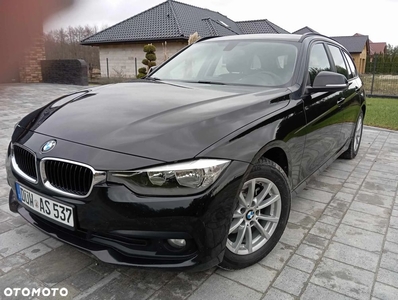 BMW Seria 3 318d Luxury Line EU6