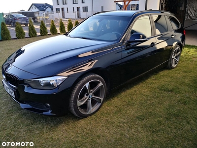 BMW Seria 3 318d Touring