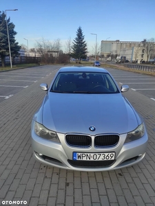 BMW Seria 3 318i