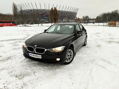 BMW Seria 3 318i