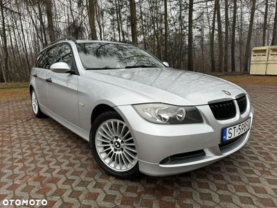 BMW Seria 3 318i