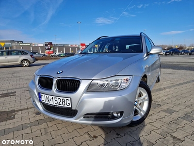 BMW Seria 3 318i Touring Edition Lifestyle