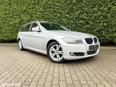 BMW Seria 3 320d DPF Touring