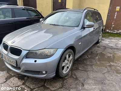 BMW Seria 3 320d xDrive DPF Touring