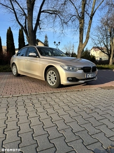 BMW Seria 3 320i xDrive