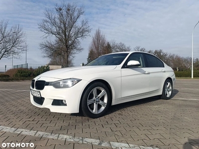 BMW Seria 3 328i