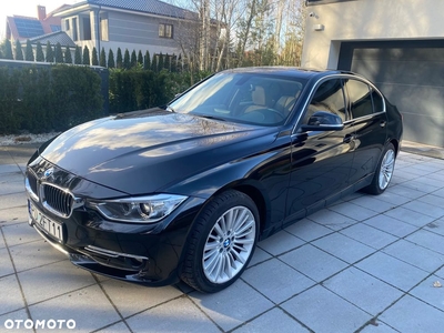 BMW Seria 3 328i Luxury Line