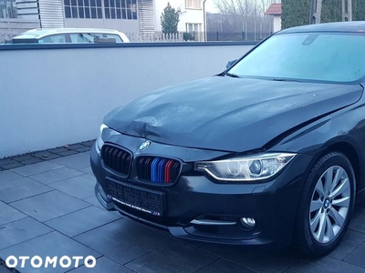 BMW Seria 3 328i Sport-Aut Sport Line