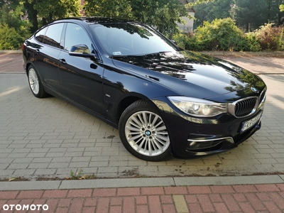 BMW Seria 3 330d Luxury Line