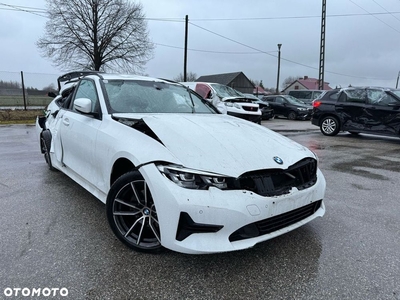 BMW Seria 3 sDrive18d Sport Line