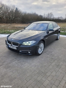 BMW Seria 5 520d xDrive Luxury Line