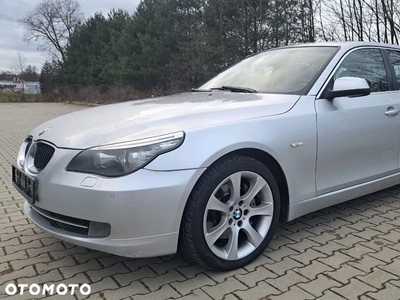 BMW Seria 5 525d xDrive Touring