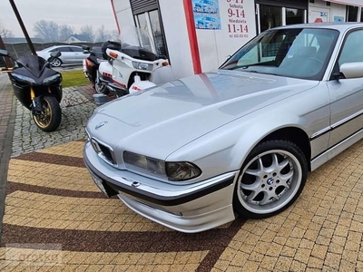 BMW SERIA 7 III (E38)