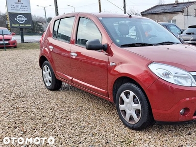 Dacia Sandero 1.6 MPI Laureate