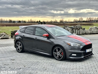 Ford Focus 2.0 EcoBoost ST