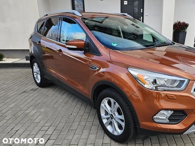 Ford Kuga 1.5 EcoBoost 2x4 Titanium