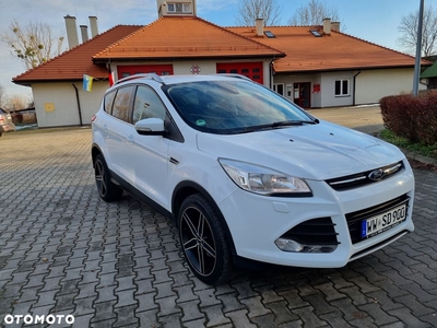 Ford Kuga 1.5 EcoBoost 2x4 Titanium