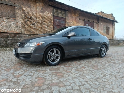 Honda Civic 1.8 LX Coupe